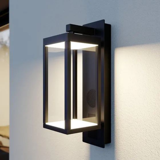 Lucande Kinkiet zewnętrzny LED Ferdinand z głośnikiem Bluetooth, antracyt