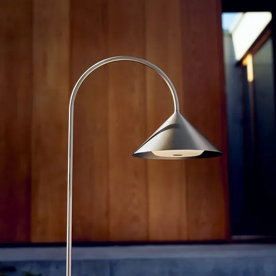 FRANDSEN Grasp Lampa ogrodowa LED ze stali nierdzewnej, 82 cm
