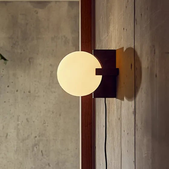 Frandsen Lampa stołowa Hito - marmur i szkło, E14