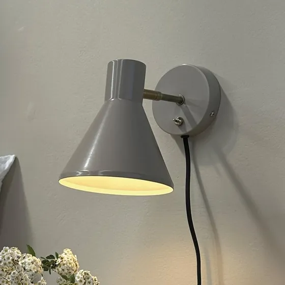 Dyberg Larsen Lampa ścienna Sleep Brown, brązowa, stal