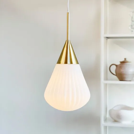 Dyberg Larsen Ballon Small Lampa Wisząca Opalowe Szkło i Mosiądz