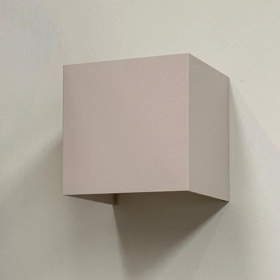 Dyberg Larsen Venus Kinkiet LED Beige 10x10 cm
