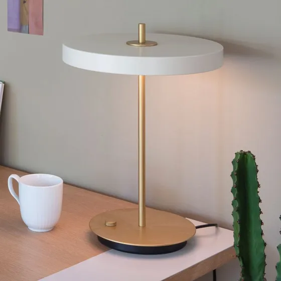 UMAGE Asteria Table Lampa stołowa LED, biały perłowy/mosiądz