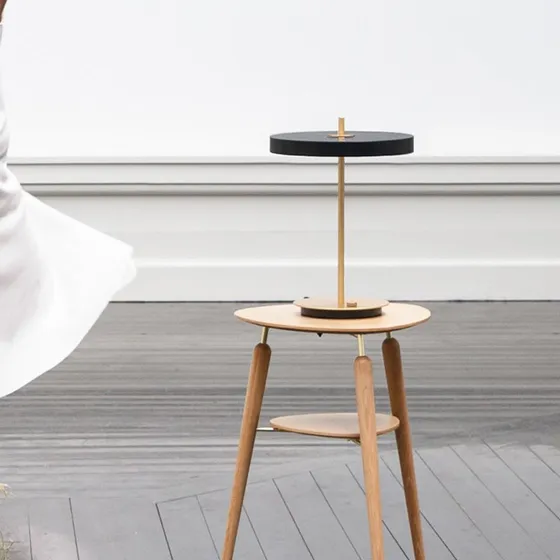 UMAGE Asteria Table Lampa stołowa LED, czarny/mosiądz