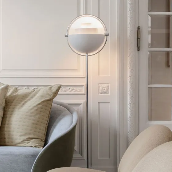 GUBI Multi-Lite Lampa Podłogowa Chrom/Biała