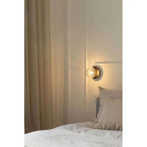 Nuura Liila 1 Kinkiet ścienny, czarny/przezroczysty, Ø 12 cm, IP44