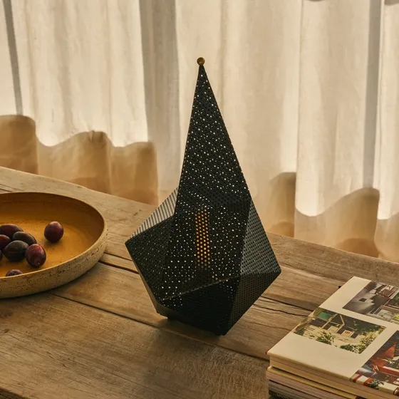 GUBI Bagdad Soft Black Lampa Stołowa Przenośna Semi Matt
