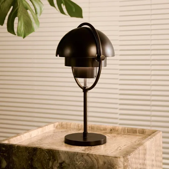 Lampa stołowa Gubi Multi-Lite Portable, czarna, 30 cm