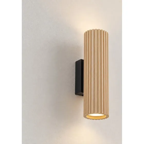 Lindby Kinkiet Stralino, drewno i czarny metal, 22 cm, GU10