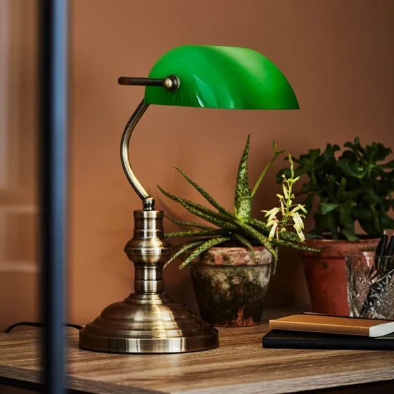 Markslöjd Lampa stołowa Bankers, 25 cm, zielone szkło, mosiądz