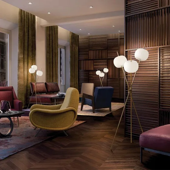 Lampa podłogowa Kushi Brass LED – designerska lampa stojąca