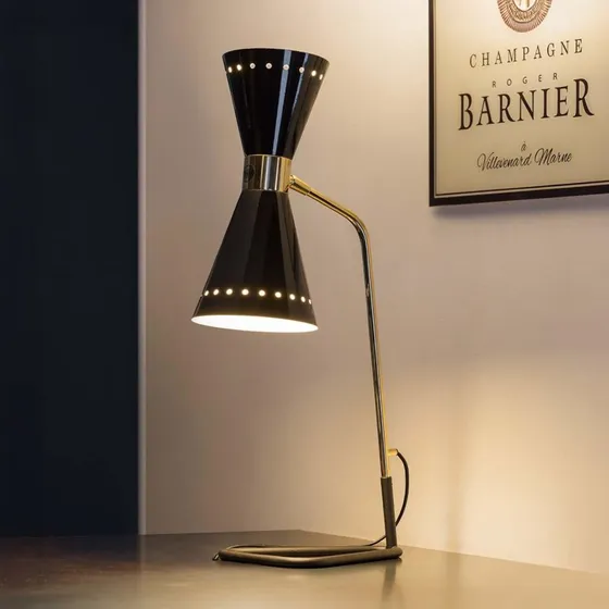 Stilnovo Megafono - Lampa stołowa czarna, metalowa, 62 cm