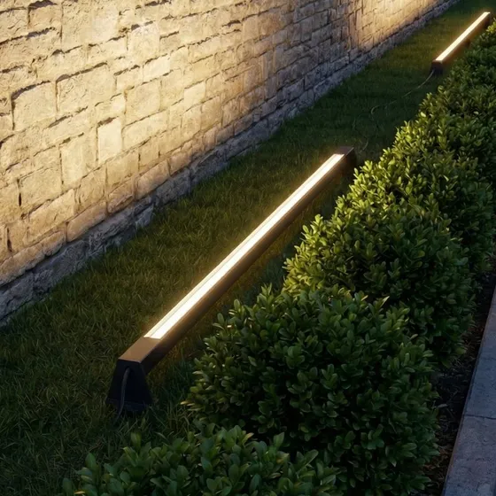 Lindby Lampa stojąca LED Zavio, antracyt, IP65, z kołkiem