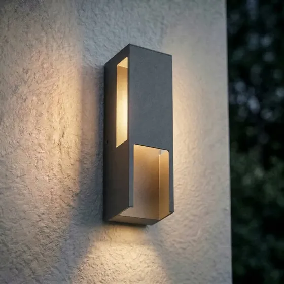 Lindby Enyra Kinkiet zewnętrzny LED, czarny, 27 cm, IP65