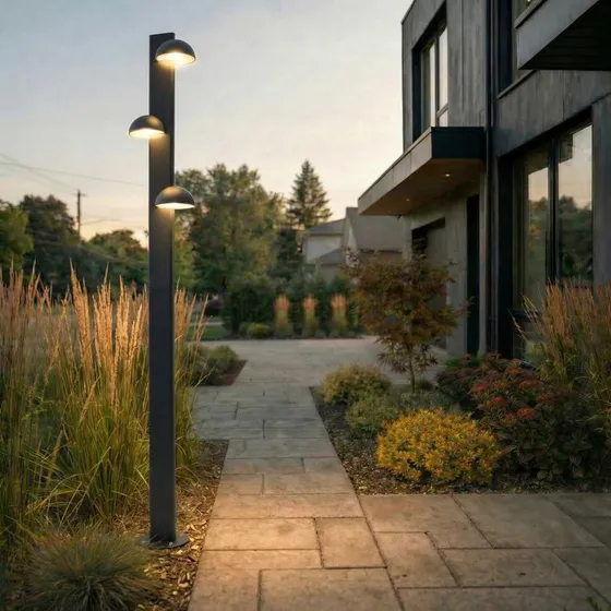 Lampa zewnętrzna LED Lucande Velira, czarna, 220 cm, 3-punktowa