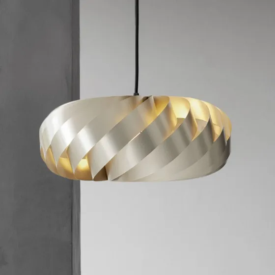Lampa wisząca Tom Rossau TR5, złoty aluminium, Ø 60 cm