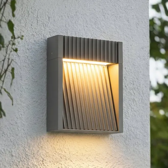 Lucande Kinkiet zewnętrzny LED Tavion, antracyt, 16 cm, IP65