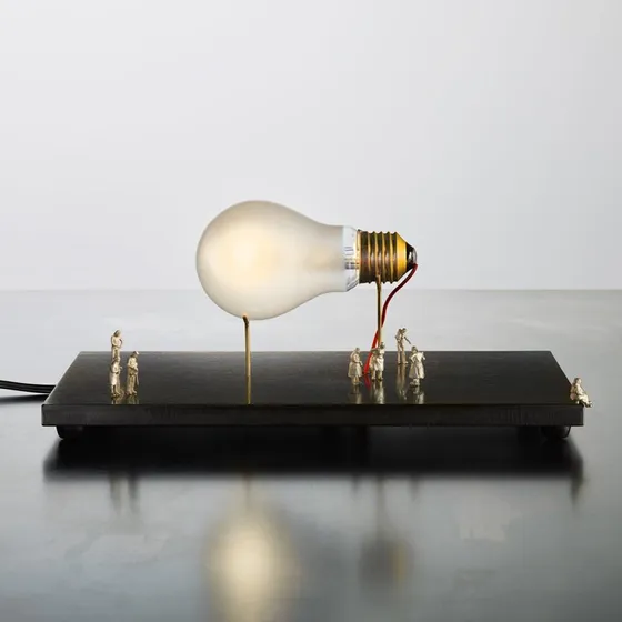 Ingo Maurer I Ricchi Poveri Monument for a Bulb - Lampa stołowa, 10 cm