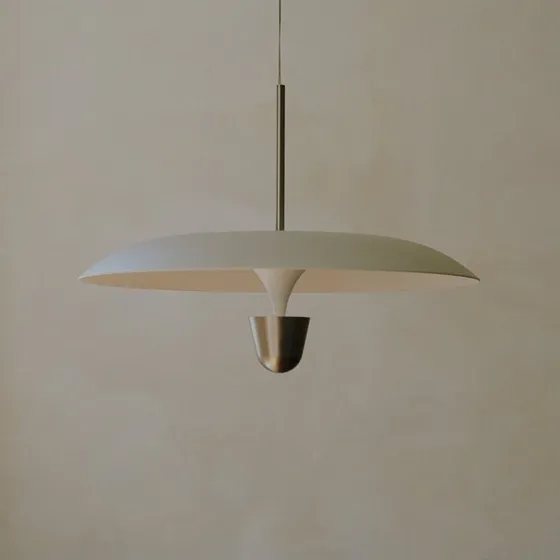 New Works Lampa wisząca LED Kantarell, Ø 55 cm, nikiel
