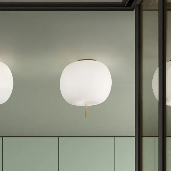 kdln Lampa sufitowa Kushi, mosiądz/biały, Ø 16 cm, szkło