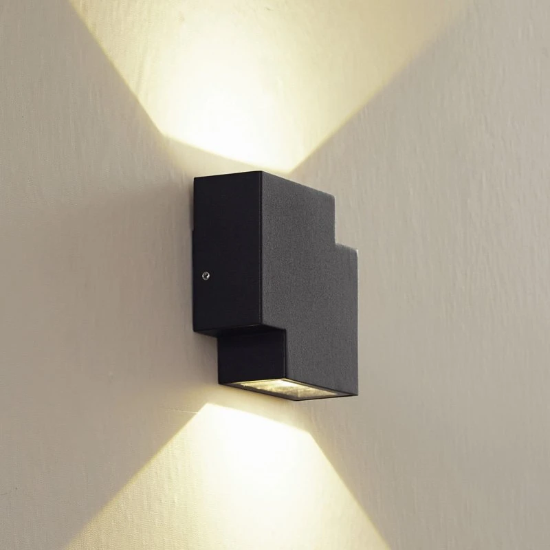 Lindby Fendir LED Kinkiet zewnętrzny, czarny, aluminium, 10,5 cm