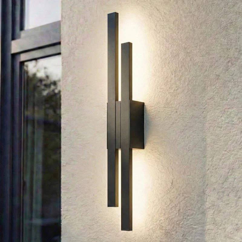Lindby Sakari Kinkiet zewnętrzny LED, czarny, aluminium, 59 cm