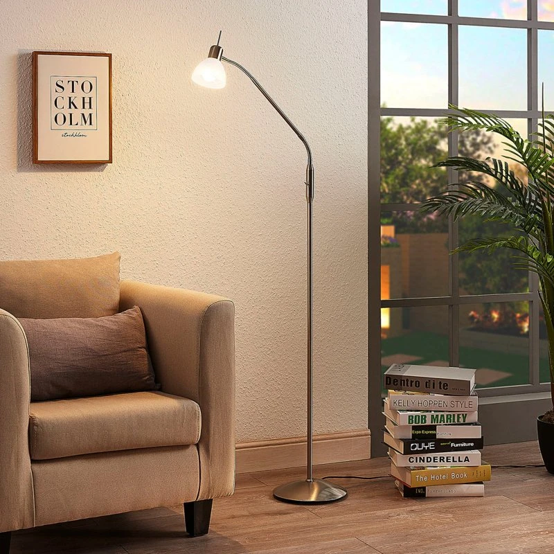 Lampa podłogowa Lindby Gwendolin Nickel, 160 cm, szkło alabastrowe
