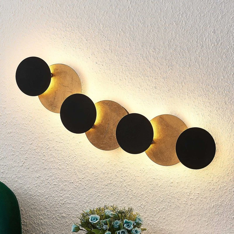 Lindby Grazyna Kinkiet LED Black/Gold 72 cm