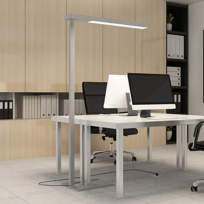 Arcchio Lampa stojąca LED Susi Silver – czujnik ruchu i światła