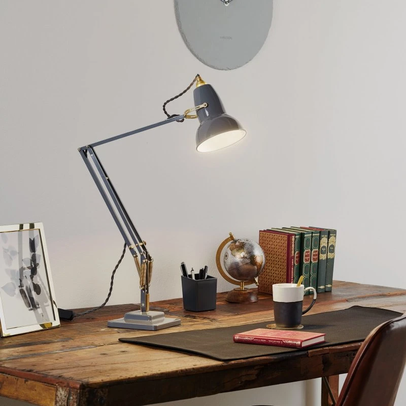 Lampa stołowa Anglepoise Original 1227, szara/mosiężna