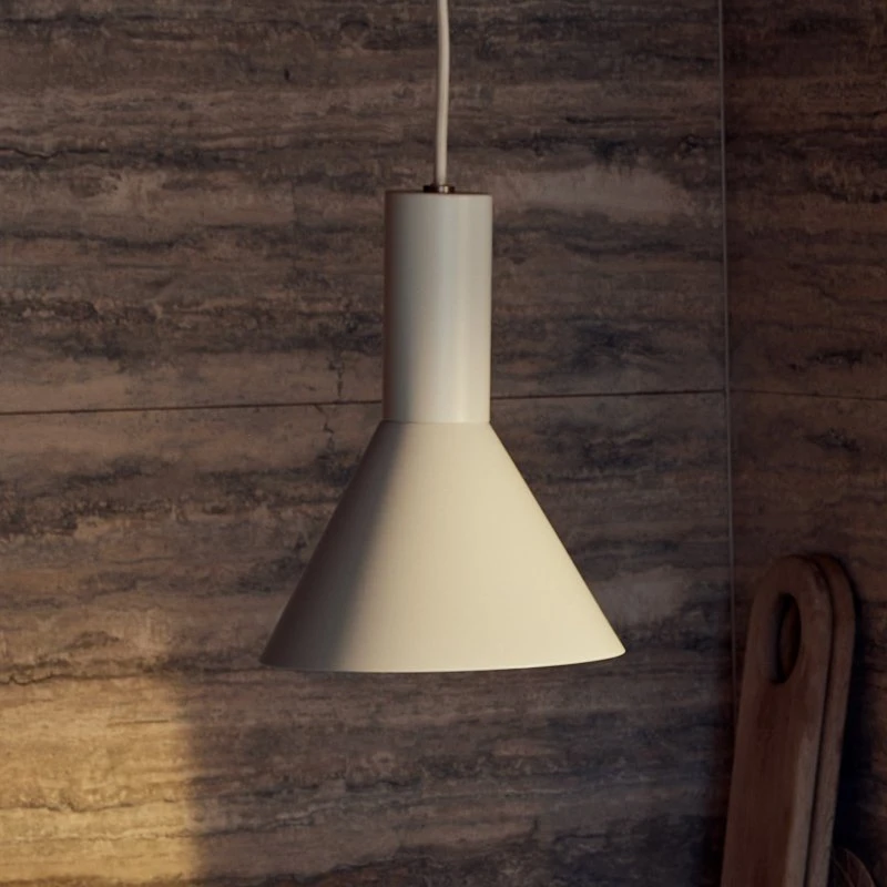 Frandsen Lyss Lampa wisząca beżowa, metalowa, Ø 18 cm