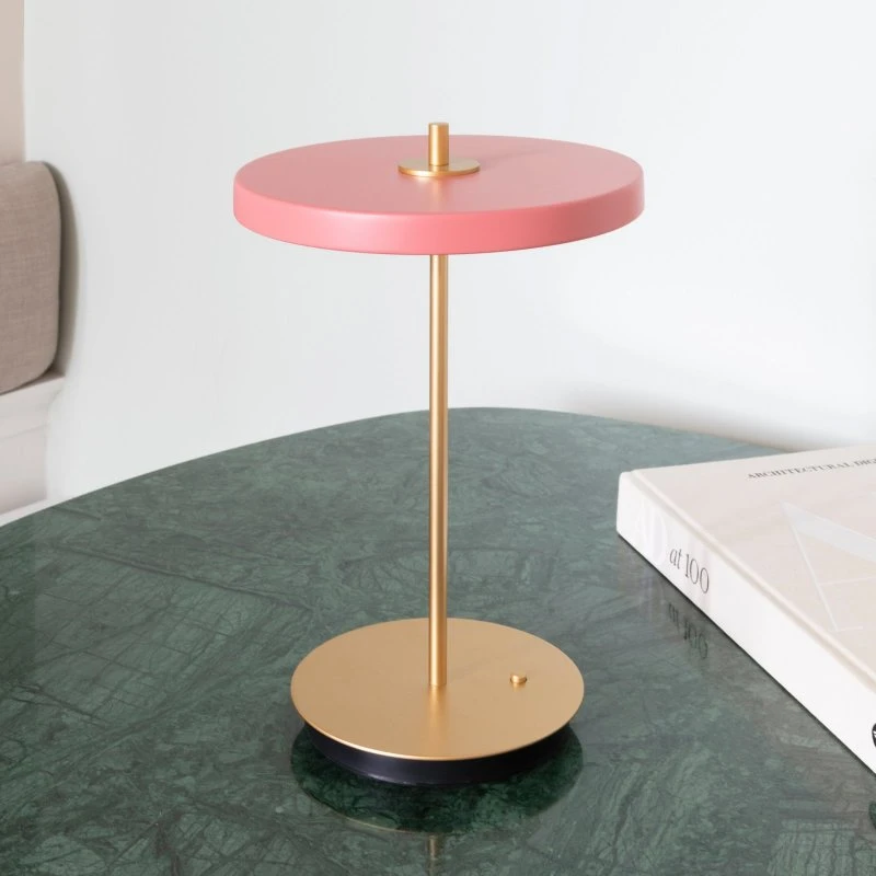 UMAGE Asteria Move lampa stołowa LED, różowa/mosiężna, 31 cm