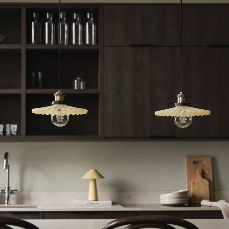 Globen Lighting żyrandol COBBLER kremowy/mosiądz Ø 25 cm