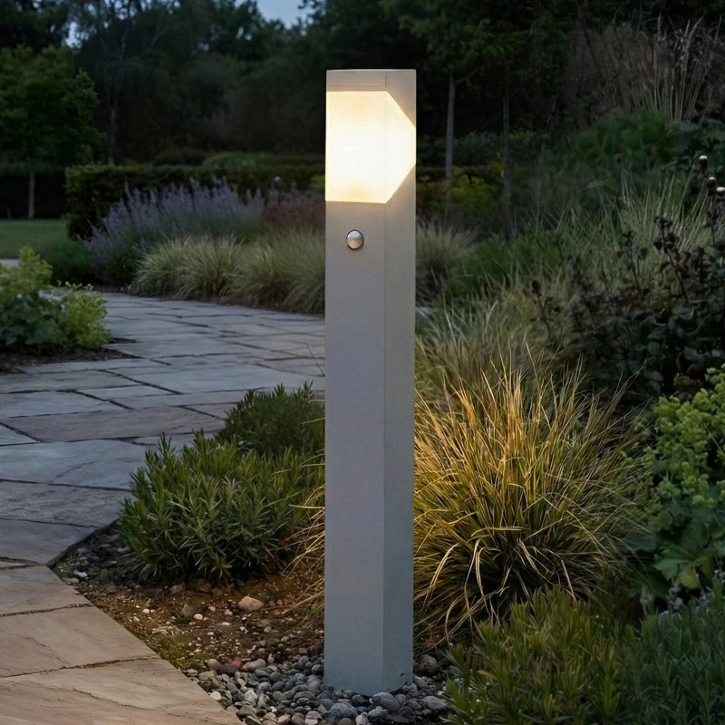Lucande Kiran Słupek oświetleniowy 100 cm, czujnik ruchu, IP44, jasnoszary