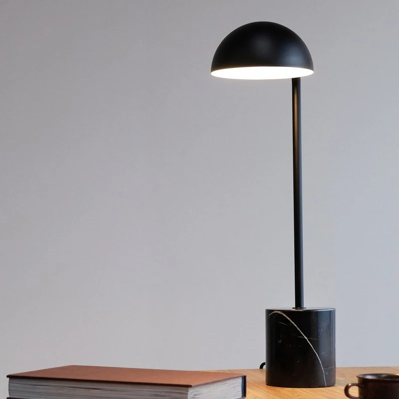 Dyberg Larsen Marble Lampa Stołowa Czarna