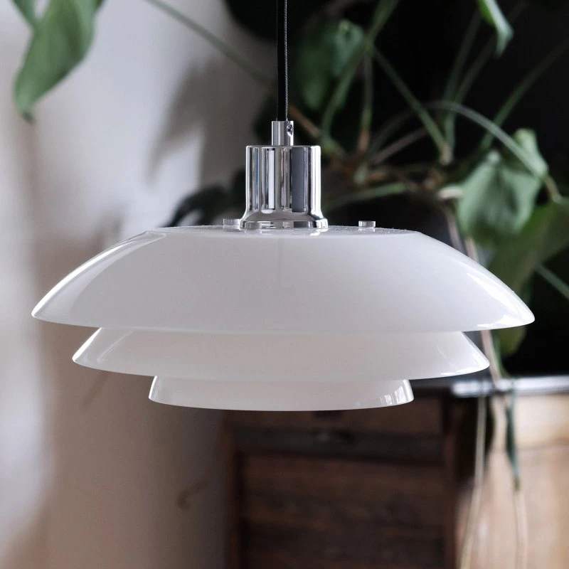 Dyberg Larsen DL31 Lampa Wisząca Szkło Opalowe Chrom