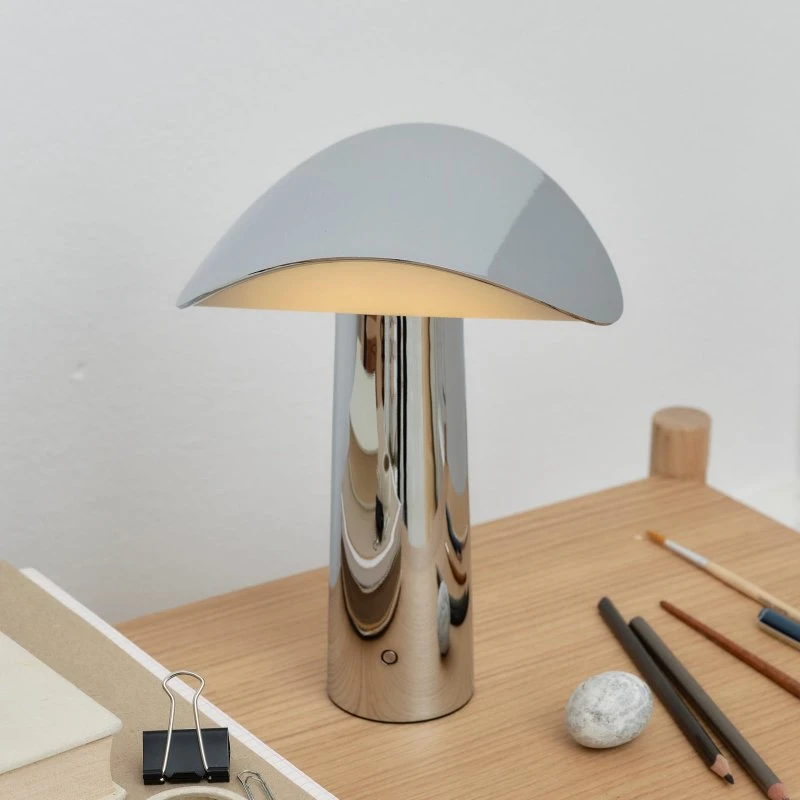 GEJST Lium lampa stołowa LED Akku, chrom, 2700K, USB