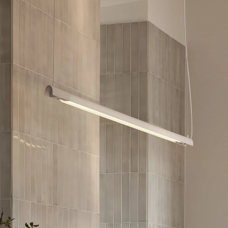 GEJST Radent Żyrandol, biały, 138 cm, stal perforowana, G13 LED