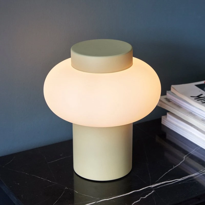 Hübsch Camp Lampa Stołowa H25 Opal/Yellow