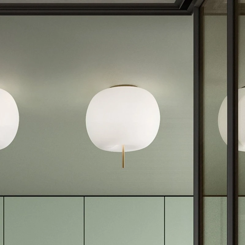 kdln Lampa sufitowa Kushi, mosiądz/biały, Ø 16 cm, szkło