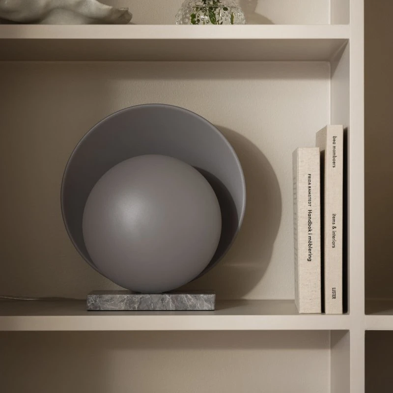 Globen Lighting Lampa stołowa Orbit szara marmur 32 cm